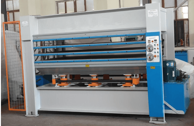 100 tonnalik, 3 qatlamlik gidravlik issiq press uskunasi US-MH1325*100-3