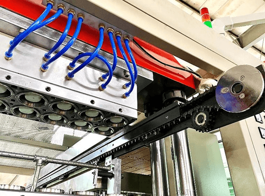 Plastik idishlar ishlab chiqarish uskunasi US-TQC-750