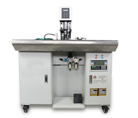 Kepka ishlab chiqarish liniyasi