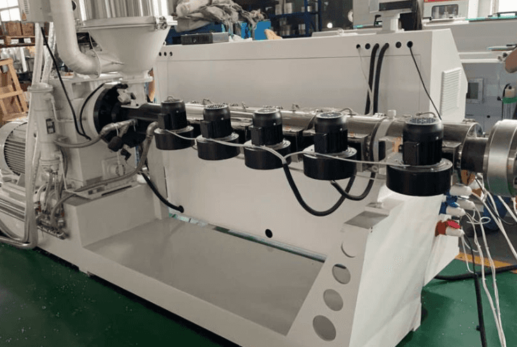 Plastik quvur (shlang) ishlab chiqarish liniyasi 250 kg/soat